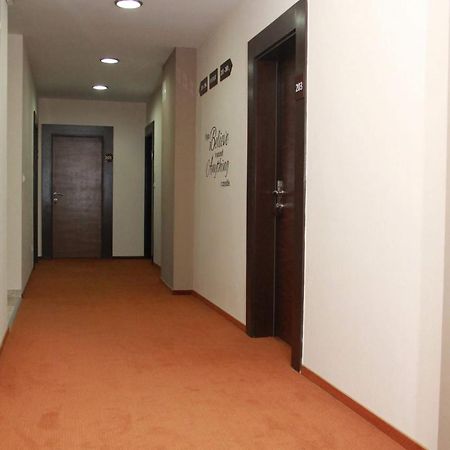 Hotel Oaza คอนยิค ภายนอก รูปภาพ