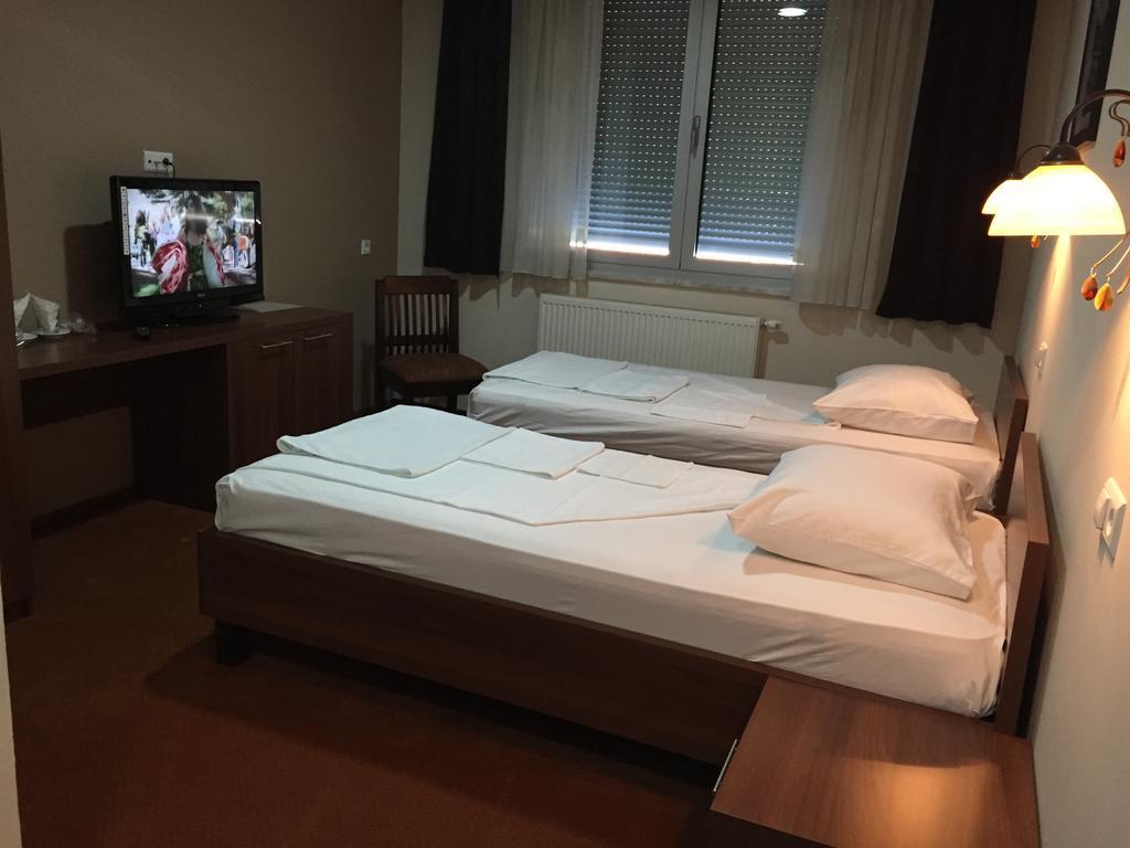 Hotel Oaza คอนยิค ห้อง รูปภาพ