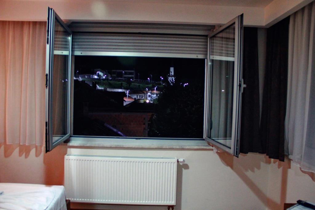 Hotel Oaza คอนยิค ภายนอก รูปภาพ